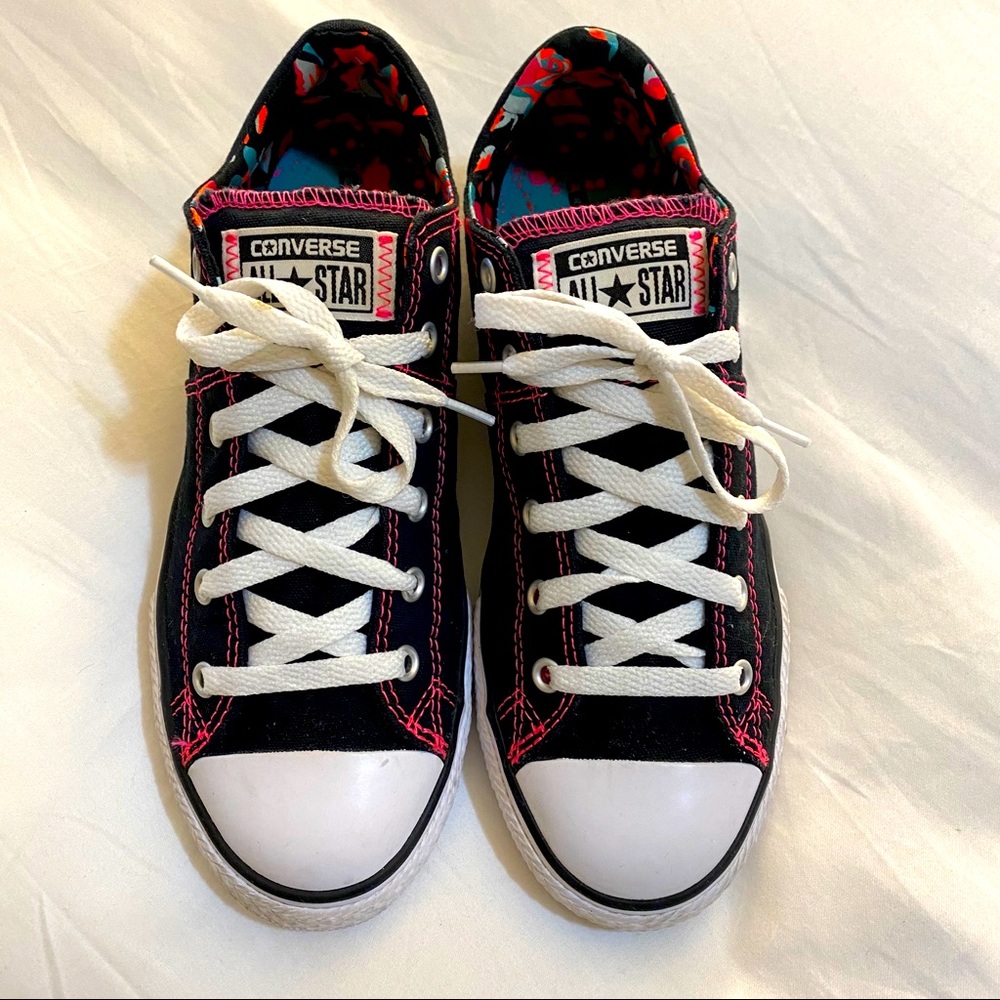 Cute Converse Sneakers!